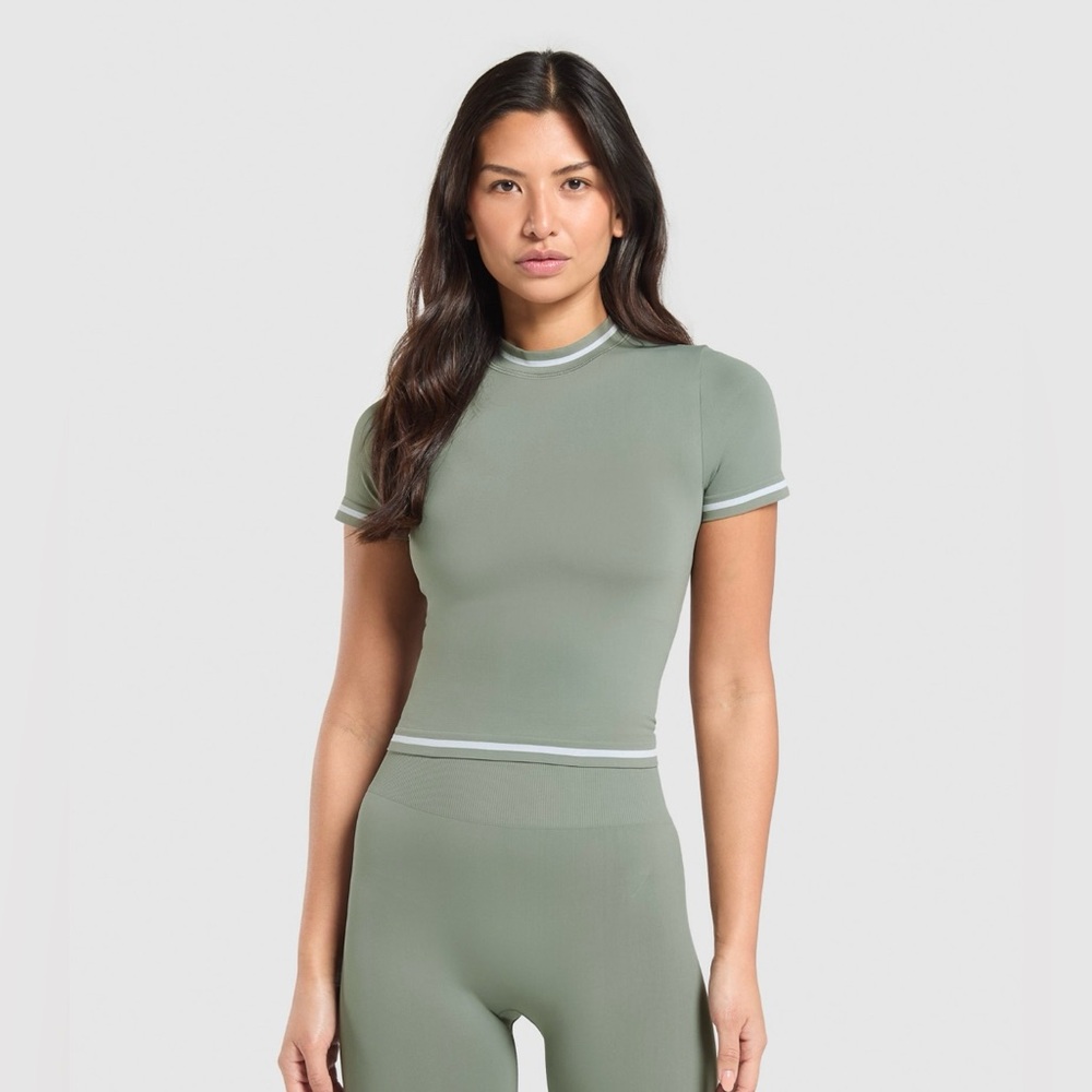 *Sold* NWT Contrast Seamless Midi T-Shirt